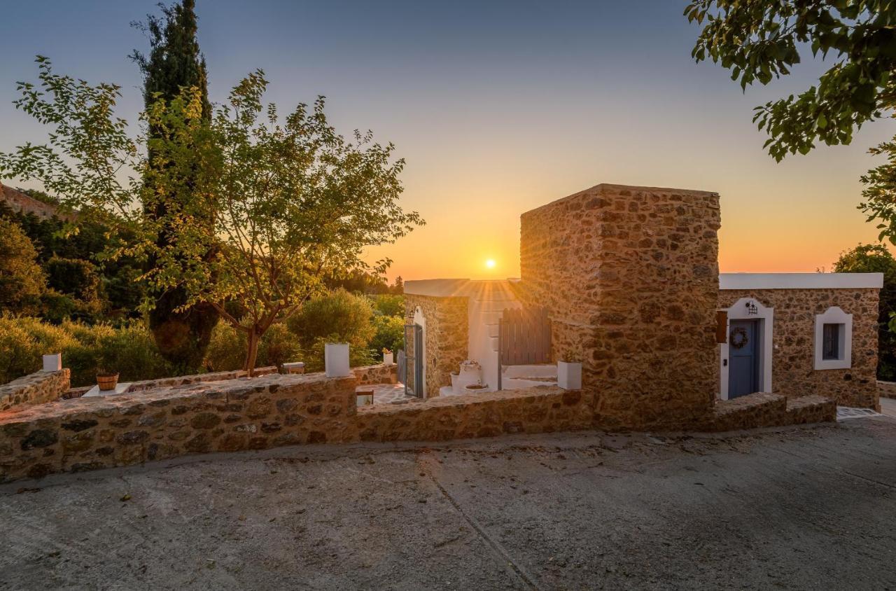 The Aegean Blue Country House Old Milos Lagoudi Zia Exterior photo