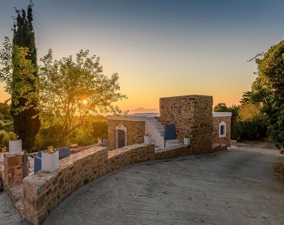 The Aegean Blue Country House Old Milos Lagoudi Zia Exterior photo